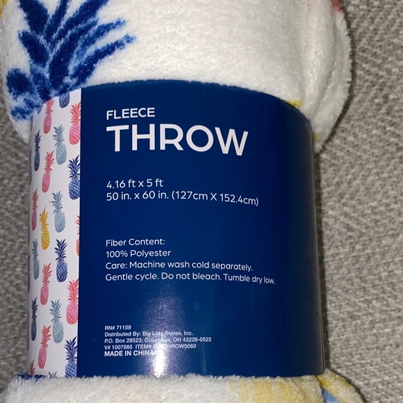 Real Living Pineapple Fleece Throw - Picture 2 of 3